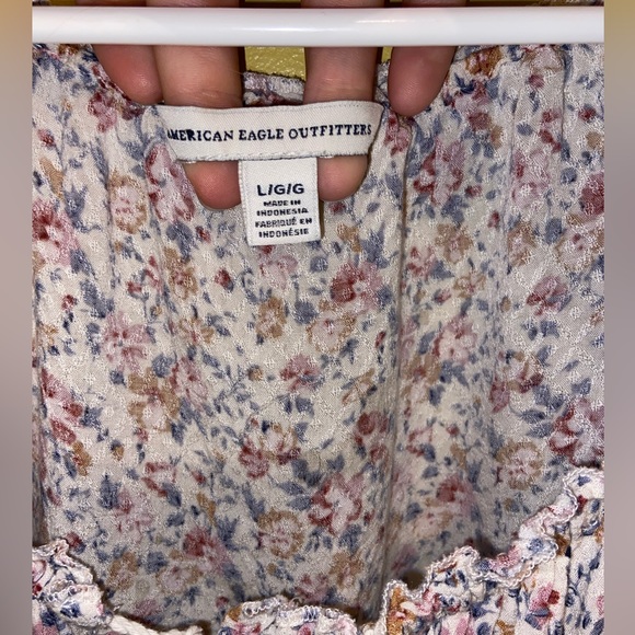 American Eagle off the shoulder top. Size L. - Picture 2 of 7
